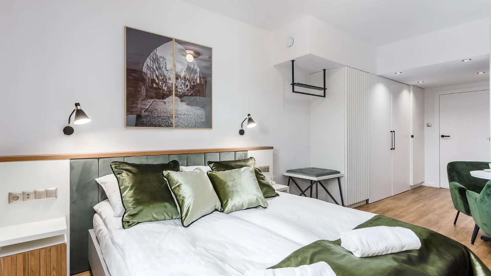 Rent Like Home - Apartamenty Deo Plaza Gdansk 0*,