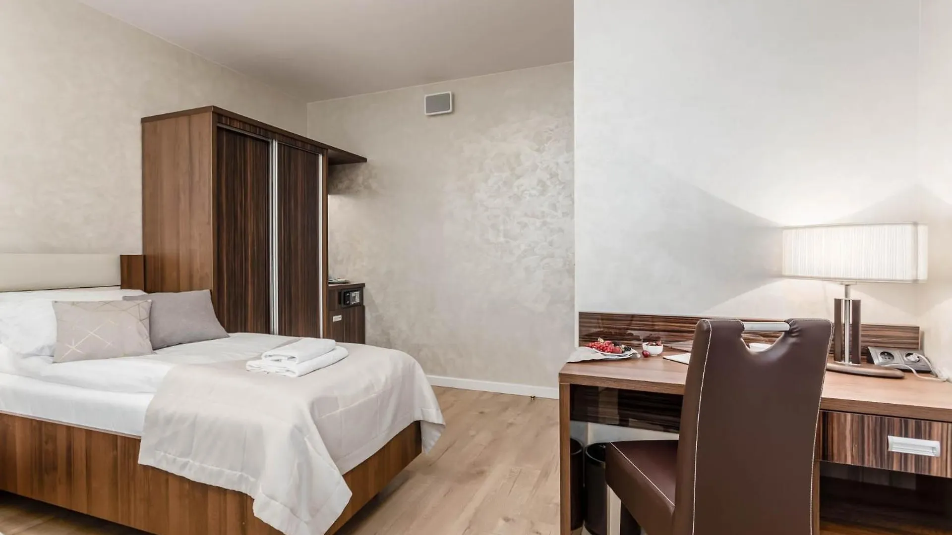 Rent Like Home - Apartamenty Deo Plaza Gdansk